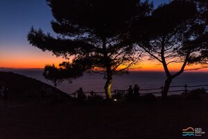 vista tramonto dalla pineta